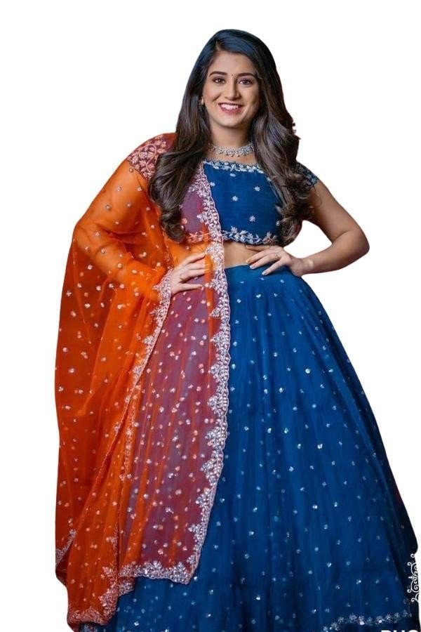 DESIGNER LAHENGA CHOLI